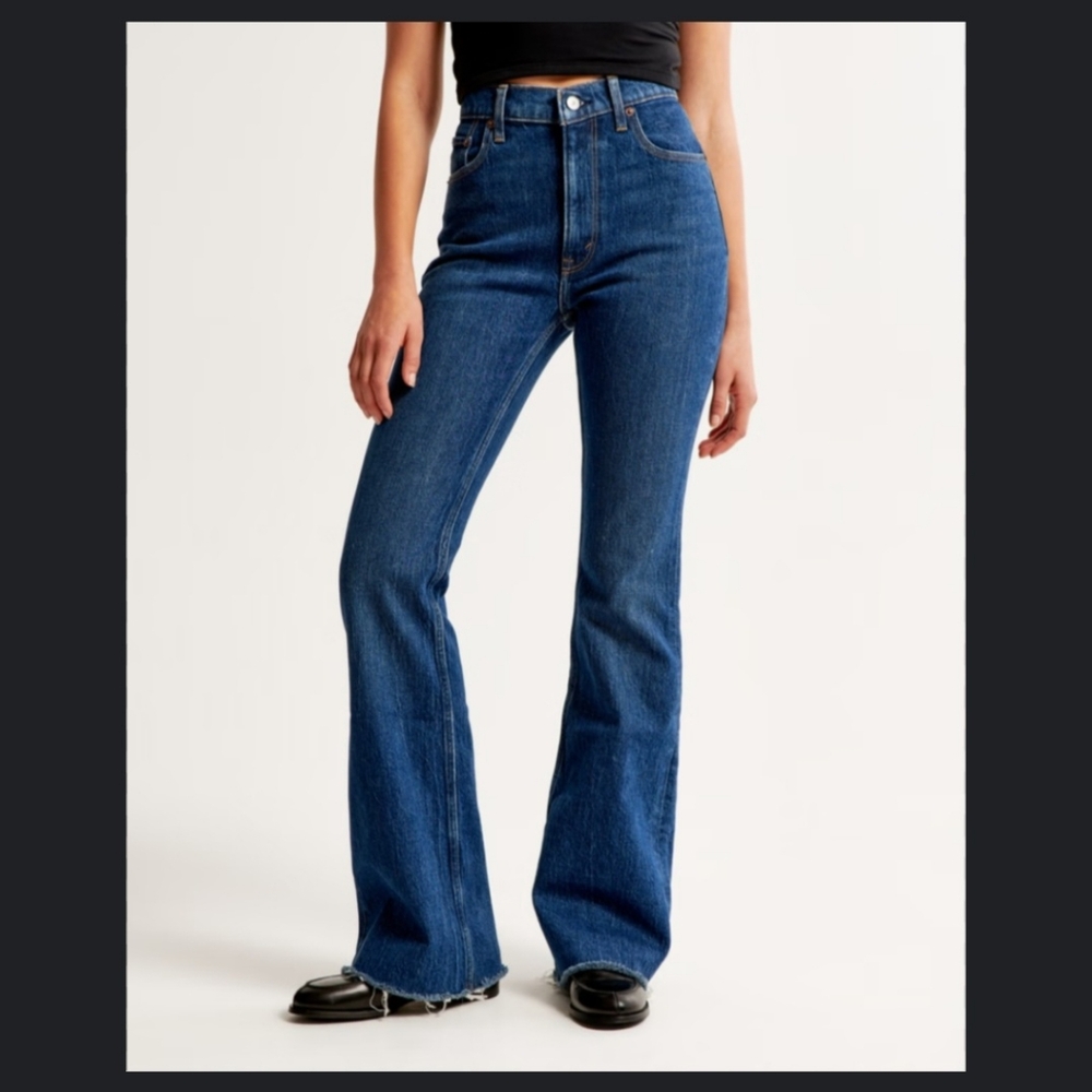 Ambercrombie and Fitch Vintage Flare High Rise Jeans Sz 14 Dark Blue
